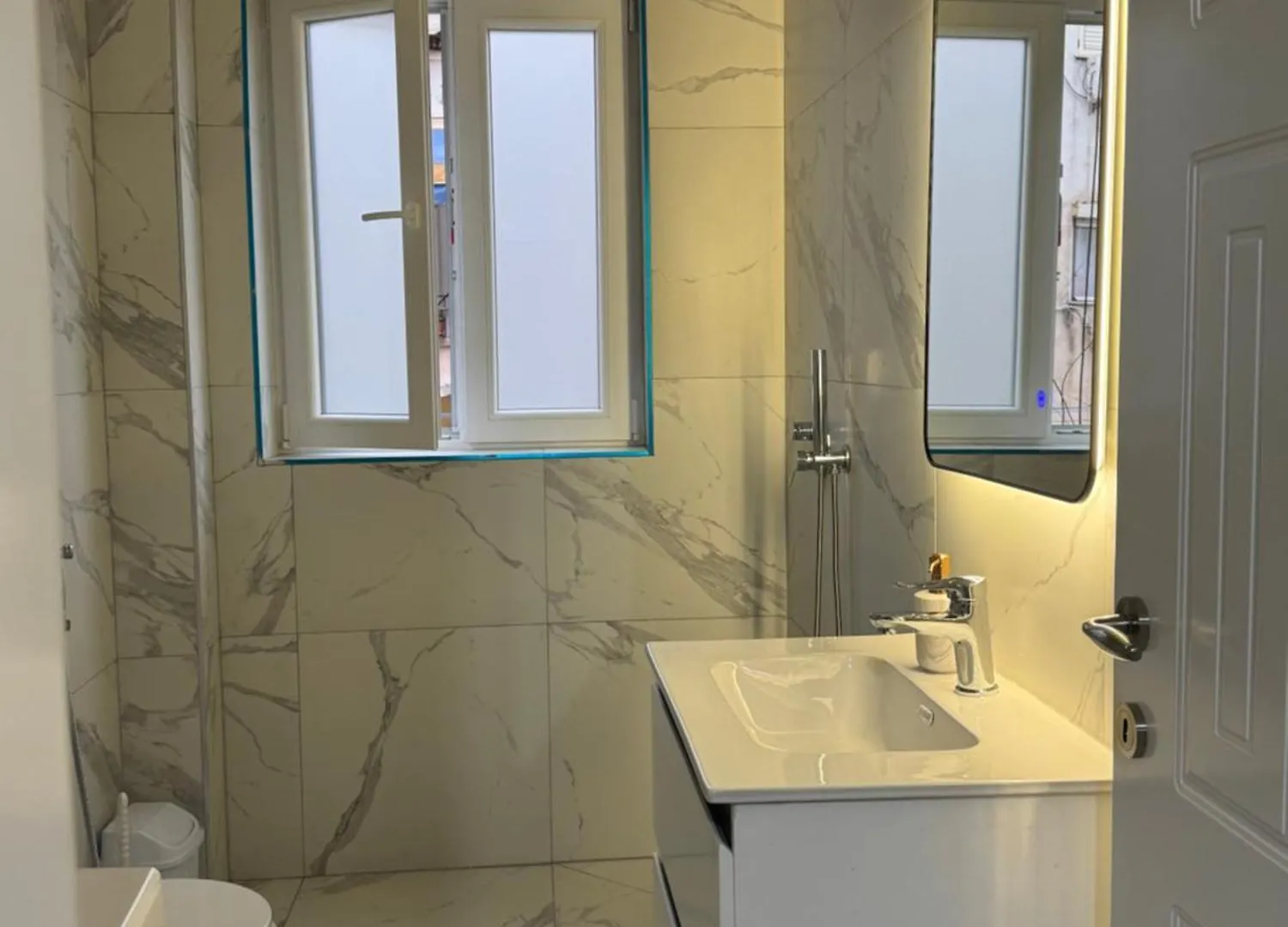 Apartment Comfyhome Tirana